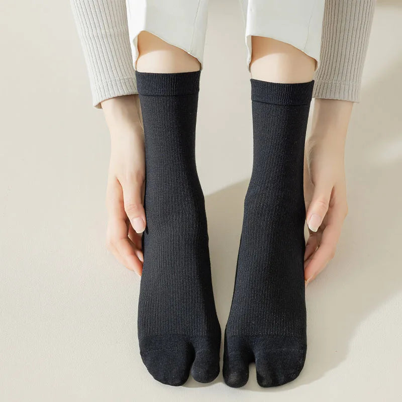 Tabi Toe Split Socks