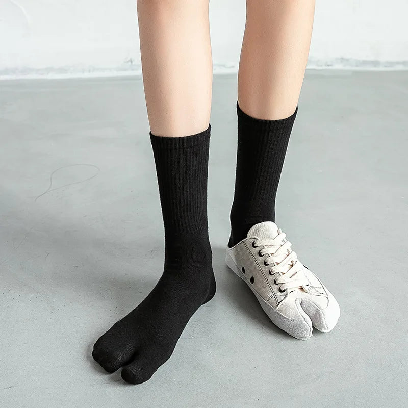 Tabi Toe Split Socks