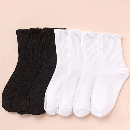 7 Pairs of Women's Classic Black and White Solid Color Casual Socks