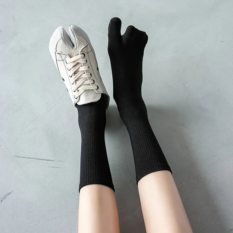 Tabi Toe Split Socks